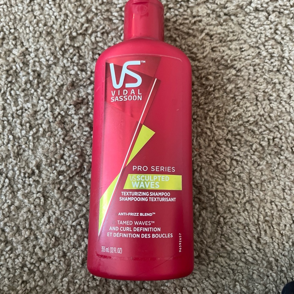 Vidal Sassoon Pro Series VS sculpted waves Shampoo‎ 25.3oz Discontinued